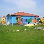 塞内奇度假酒店 假日公园
