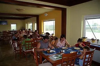 Village 4* Szenc