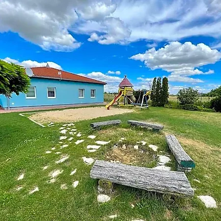 Village Szenc