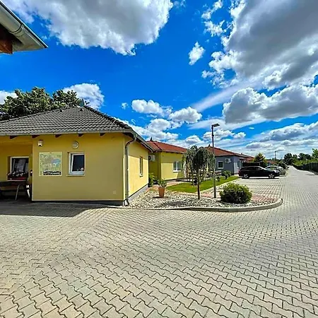 Village Üdülőpark 4*