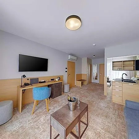 Village 4*
